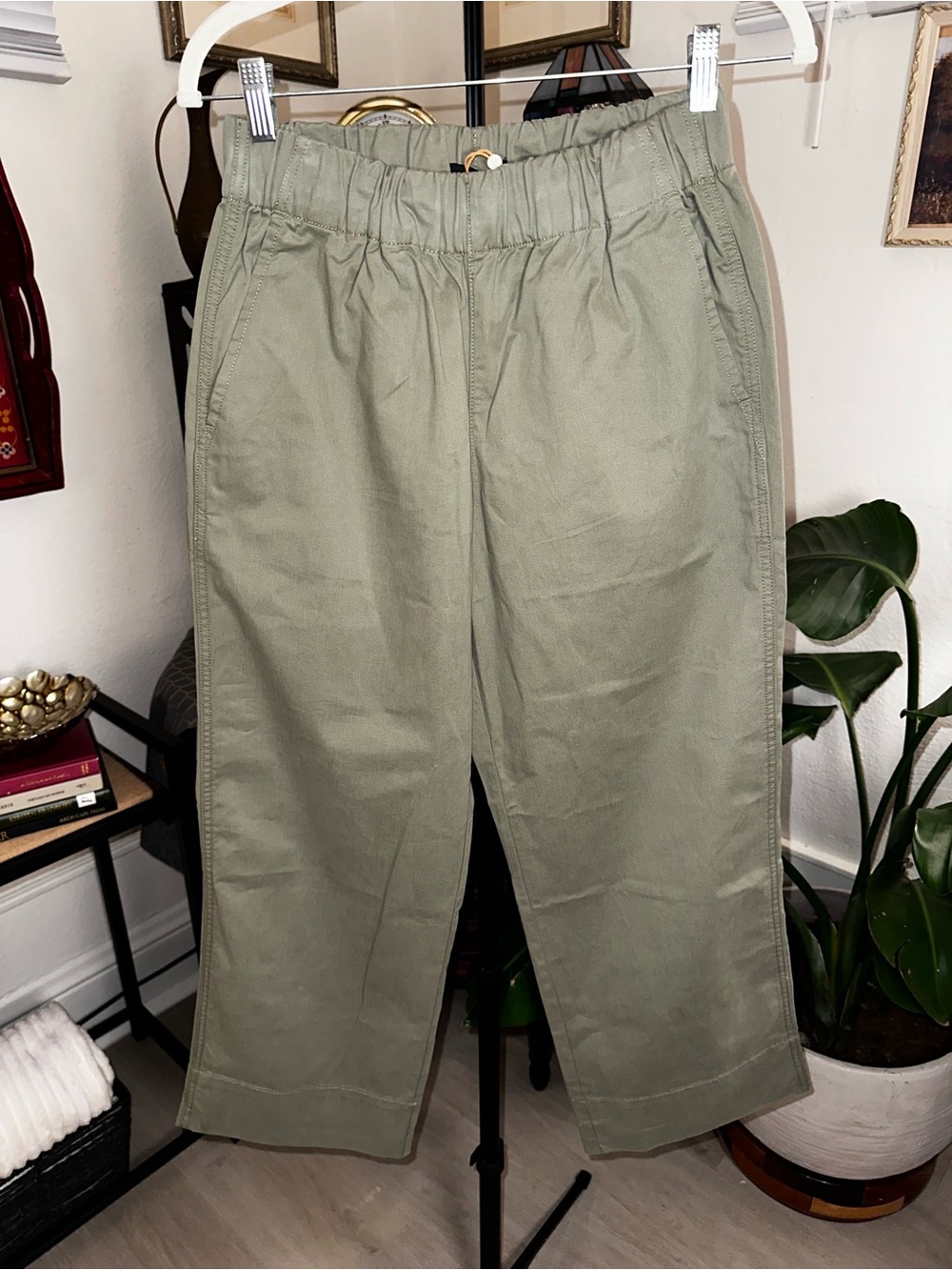 Quince Organic Cotton Stretch Wide Leg Pant - Olive - Size 6 NWT - 27" Inseam